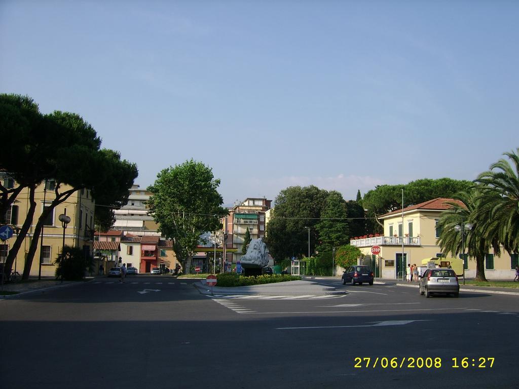 Appartamento Marina Marina Di Carrara Ngoại thất bức ảnh