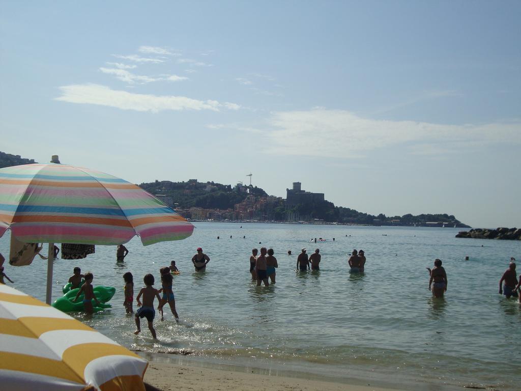 Appartamento Marina Marina Di Carrara Phòng bức ảnh
